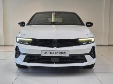 SPOTICAR Opel Astra Sports Tourer 1.2 Turbo Hybrid Ultimate Automaat | Tweedehands - Stationwagen Hybride Wit - Gouda - 1200275729_3
