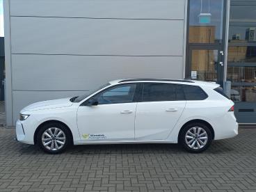 SPOTICAR Opel Astra Sports Tourer 1.2t 110pk Business Edition I Climat Tweedehands - Stationwagen Benzine Wit - Elst - 1200280139_3