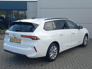SPOTICAR Opel Astra Sports Tourer 1.2t 110pk Business Edition I Climat Tweedehands - Stationwagen Benzine Wit - Elst - 1200280139_4