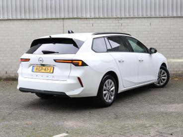 SPOTICAR Opel Astra Sports Tourer 110pk Turbo Business Edition | Navig Tweedehands - Stationwagen Benzine Wit - Zeist - 1200280895_3