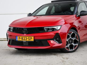 SPOTICAR Opel Astra First Edition 1.6 Turbo Phev 181pk Automaat Schuif Tweedehands - Hatchback Plugin Hybrid Rood - Roermond - 1200283348_2