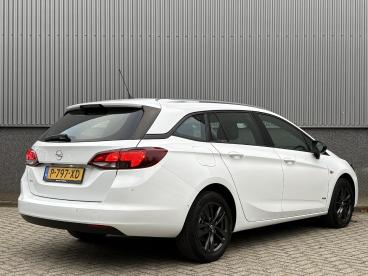 SPOTICAR Opel Astra Sports Tourer 1.2t 110pk Design&tech | Summer Deal Tweedehands - Stationwagen Benzine Wit - Elst - 1200292578_5