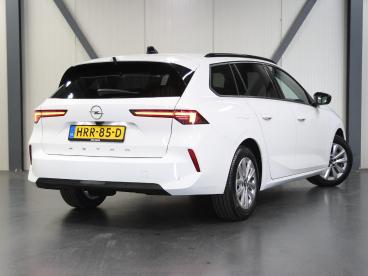 SPOTICAR Opel Astra Sports Tourer 1.2 110pk Business Edition | 1ste Ei Tweedehands - Stationwagen Benzine Wit - Amersfoort - 1200293681_3
