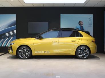SPOTICAR Opel Astra 1.6 Turbo Plug In Hybrid Ultimate | Demo | Kantel/ Tweedehands - Hatchback Hybride Geel - Nieuwegein - 1200299827_2