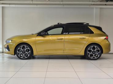 SPOTICAR Opel Astra 1.2 Turbo Hybrid Ultimate Automaat | Head-up Displ Tweedehands - Hatchback Hybride Geel - Alphen Aan Den Rijn - 1200301376_5