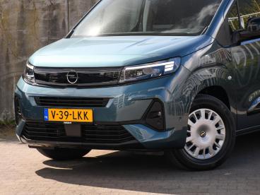 SPOTICAR Opel Combo Combo-e Electric L1h1 50kwh 136pk Automaat Adapt. Cruise | Tweedehands - Bedrijfswagen Elektrisch Blauw - Heerlen - 1200271366_2