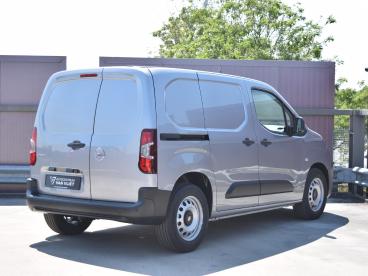 SPOTICAR Opel Combo Combo-e Electric L1 50kwh | 0% Rente | Camera | Apple Carp Tweedehands - Bedrijfswagen Elektrisch Grijs - Woerden - 1200298397_4