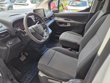 SPOTICAR Opel Combo Life Combo-e Life L1h1 Edition 50 Kwh | Tot 275km Wltp Range | 100kw Tweedehands -  Elektrisch Wit - Wirdum (fr) - 1200297253_5
