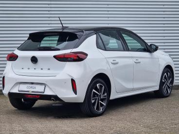 SPOTICAR Opel Corsa Gs 1.2 Turbo 100pk | € 4.607 Voordeel | Climate Co Tweedehands -  Benzine Wit - Alblasserdam - 1200282236_2