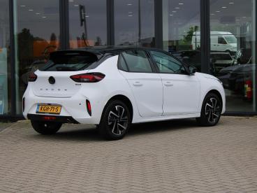 SPOTICAR Opel Corsa 1.2 Turbo Hybrid Gs | Camera / Carplay / Cruise Tweedehands -  Hybride Wit - Nijmegen - 1200293301_2
