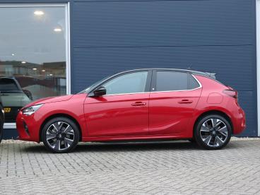 SPOTICAR Opel Corsa Corsa-e Elegance 50kwh | 1ste Eigenaar | Winterpakket | Ca Tweedehands - Hatchback Elektrisch Rood - Nijkerk - 1200286716_2