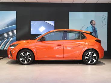 SPOTICAR Opel Corsa Corsa-e Business Edition 50 Kwh Soh 95 | Carplay | Climate Tweedehands - Hatchback Elektrisch Oranje - Nieuwegein - 1200299156_2