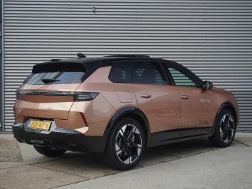 SPOTICAR Opel Grandland 1.6 Turbo Plug-in-hybrid Gs Panoramadak Tweedehands - Suv Plugin Hybrid Goud - Woerden - 1200282037_2