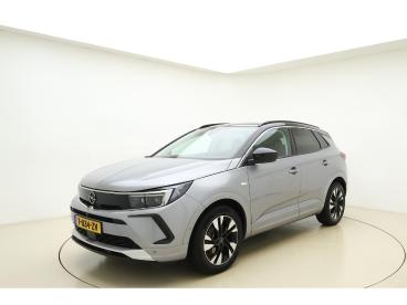 SPOTICAR Opel Grandland 1.2 Turbo Ultimate 130 Pk | Navigatie | Stoel & St Tweedehands - Suv Benzine Grijs - Leeuwarden - 1200287054_1