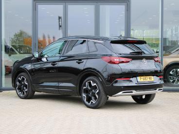 SPOTICAR Opel Grandland 1.2 Turbo Business Elegance | Stoel & Stuur Verw. Tweedehands - Suv Benzine Zwart - Nijmegen - 1200290931_2