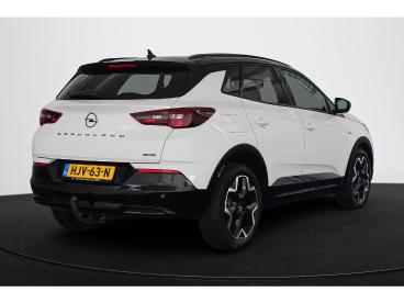SPOTICAR Opel Grandland 1.2 Turbo Hybrid Ultimate Stuur/stoelverwarming St Tweedehands - Suv Hybride Wit - Huizen - 1200293880_3