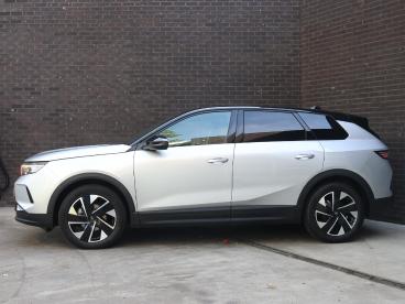 SPOTICAR Opel Grandland Gs 145pk Hybrid | Navigatie | Achteruitrijcamera | Tweedehands - Suv Hybride Grijs - Doorn - 1200295521_2