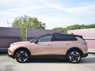 SPOTICAR Opel Grandland Electric Gs 73 Kwh Schuifkanteldak | Navigatie | C Tweedehands - Suv Elektrisch Goud - Gouda - 1200295722_3