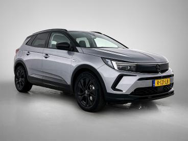 SPOTICAR Opel Grandland 1.2 130pk Gs Line | Navigatie | Elektrische Klep | Tweedehands - Suv Benzine Grijs - Eindhoven - 1200296860_2