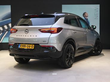 SPOTICAR Opel Grandland Suv Business Elegance 225 Pk Plug-in Hybrid Automa Tweedehands - Suv Plugin Hybrid Grijs - Nieuwegein - 1200297779_3