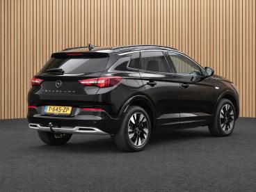 SPOTICAR Opel Grandland 1.2 Turbo Ultimate | Trekhaak / Carplay / Stoel & Tweedehands - Suv Benzine Zwart - Nijmegen - 1200300867_2