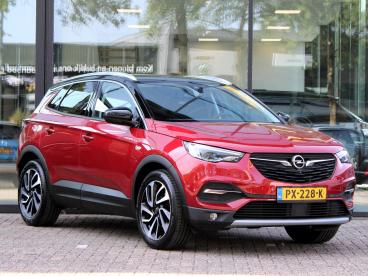 SPOTICAR Opel Grandland X 1.2 Turbo Ultimate | Navi / Leder / Stoelkoeling Tweedehands - Suv Benzine Rood - Tiel - 1200271620_1
