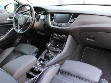 SPOTICAR Opel Grandland X 1.2 Turbo Ultimate | Navi / Leder / Stoelkoeling Tweedehands - Suv Benzine Rood - Tiel - 1200271620_3