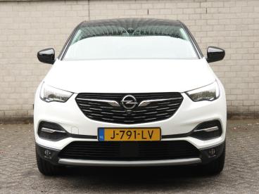 SPOTICAR Opel Grandland X 130pkturbo Innovation | 1ste Eigenaar | Glazen Dak Tweedehands - Suv Benzine Wit - Zeist - 1200279067_2
