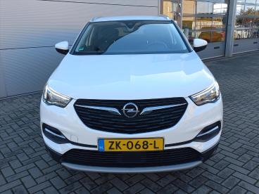 SPOTICAR Opel Grandland X 1.2t 130pk Business Executive Automaat | Climate C Tweedehands - Suv Benzine Wit - Elst - 1200279423_2