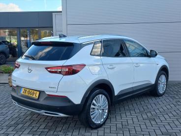 SPOTICAR Opel Grandland X 1.2t 130pk Business Executive Automaat | Climate C Tweedehands - Suv Benzine Wit - Elst - 1200279423_4