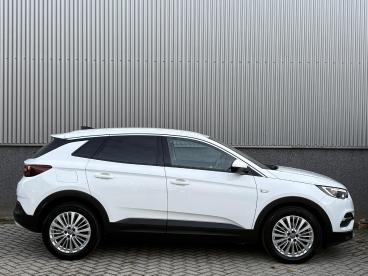 SPOTICAR Opel Grandland X 1.2 Turbo 130pk Innovation | Navigatie | Achteruit Tweedehands - Suv Benzine Wit - Venlo - 1200281481_4