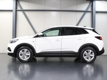 SPOTICAR Opel Grandland X 1.2 130pk Turbo Business Executive | 1ste Eigenaar Tweedehands - Suv Benzine Wit - Eindhoven - 1200286561_2