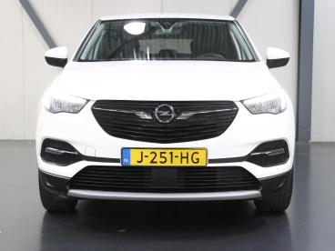 SPOTICAR Opel Grandland X 1.2 130pk Turbo Business Executive | 1ste Eigenaar Tweedehands - Suv Benzine Wit - Eindhoven - 1200286561_4