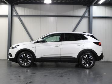 SPOTICAR Opel Grandland X 1.5 130pk Cdti Executive | 2de Eigenaar | Camera | Tweedehands - Suv Diesel Wit - Amersfoort - 1200292639_2