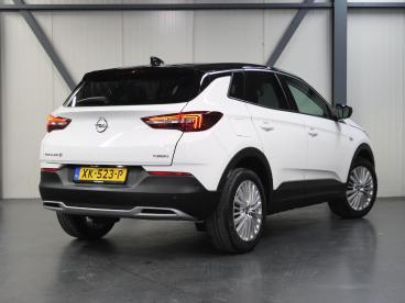 SPOTICAR Opel Grandland X 130pk Innovation | 1ste Eigenaar | Applecarplay/an Tweedehands - Suv Benzine Wit - Amersfoort - 1200292643_3