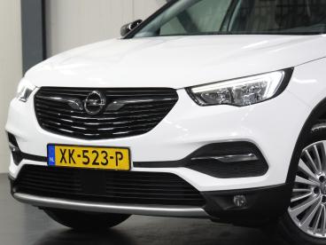 SPOTICAR Opel Grandland X 130pk Innovation | 1ste Eigenaar | Applecarplay/an Tweedehands - Suv Benzine Wit - Amersfoort - 1200292643_5