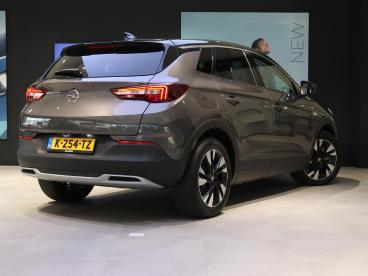 SPOTICAR Opel Grandland X Suv Ultimate Plug-in Hybrid 225 Pk Automaat | 1ste Tweedehands - Suv Plugin Hybrid Grijs - Oirschot - 1200295071_3