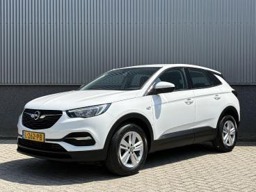 SPOTICAR Opel Grandland X 1.2 Turbo Edition | Cruise Control | Parkeersensor Tweedehands - Suv Benzine Wit - Venlo - 1200297037_1
