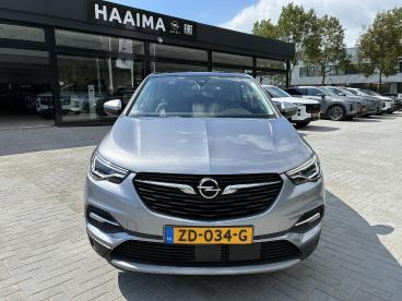 SPOTICAR Opel Grandland X 130 Pk 8-traps Automaat | Climate Control | Panora Tweedehands - Suv Benzine Grijs - Emmeloord - 1200297338_2