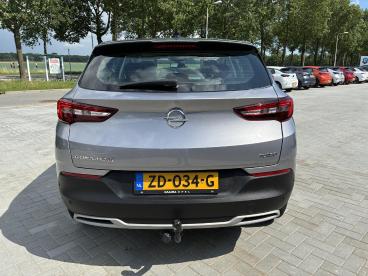 SPOTICAR Opel Grandland X 130 Pk 8-traps Automaat | Climate Control | Panora Tweedehands - Suv Benzine Grijs - Emmeloord - 1200297338_5