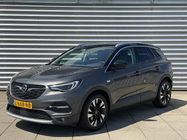 SPOTICAR Opel Grandland X 1.2 Turbo Ultimate | Handgeschakeld | Achteruitrij Tweedehands - Suv Benzine Grijs - Velp - 1200298130_1