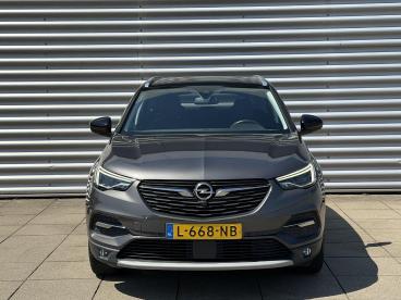 SPOTICAR Opel Grandland X 1.2 Turbo Ultimate | Handgeschakeld | Achteruitrij Tweedehands - Suv Benzine Grijs - Velp - 1200298130_2