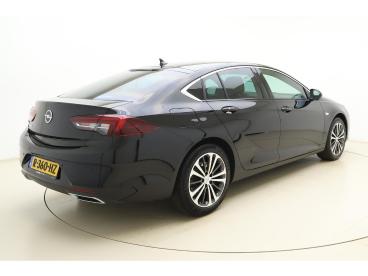 SPOTICAR Opel Insignia  Tweedehands - Hatchback Benzine Zwart - Leeuwarden - 1200294280_2