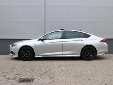 SPOTICAR Opel Insignia 200pk Exclusive | Bose | Open Dak | Opc | Winterpa Tweedehands - Hatchback Benzine Grijs - De Meern - 1200296486_2