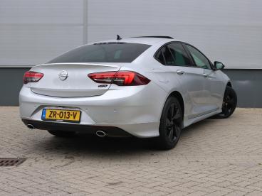 SPOTICAR Opel Insignia 200pk Exclusive | Bose | Open Dak | Opc | Winterpa Tweedehands - Hatchback Benzine Grijs - De Meern - 1200296486_3