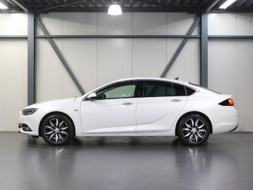 SPOTICAR Opel Insignia Grand Sport 1.5 165pk Turbo Innovation | 1ste Eige Tweedehands - Hatchback Benzine Wit - Amersfoort - 1200299016_2
