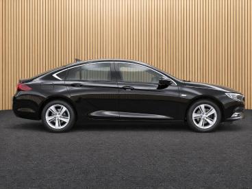 SPOTICAR Opel Insignia Grand Sport 1.5 Turbo Business+ Ecc / Camera / Nav Tweedehands - Hatchback Benzine Zwart - Nijmegen - 1200301070_2