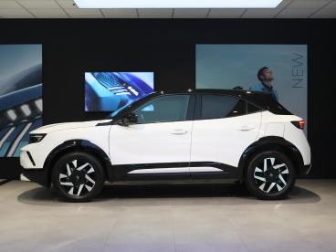 SPOTICAR Opel Mokka Suv Gs 130 Pk Automaat | Full Led | Camera | Carpl Tweedehands - Suv Benzine Wit - Nieuwegein - 1200295938_2