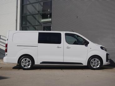 SPOTICAR Opel Vivaro Vivaro-e Electric 75 Kwh Dubbele Cabine | 2x Schuifdeur | T Tweedehands - Bedrijfswagen Elektrisch Wit - Woerden - 1200278905_2