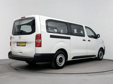 SPOTICAR Opel Vivaro Vivaro-e Combi Electric L3 75 Kwh | Demo Deal! | Snel Lever Tweedehands -  Elektrisch Wit - Utrecht - 1200288506_5
